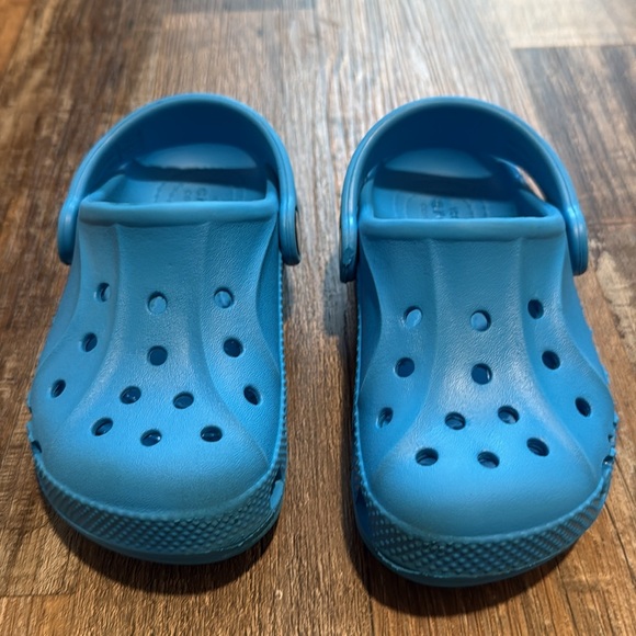 Crocs (Toddler) - Picture 2 of 9